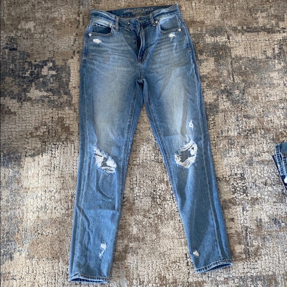 American eagle mom jeans